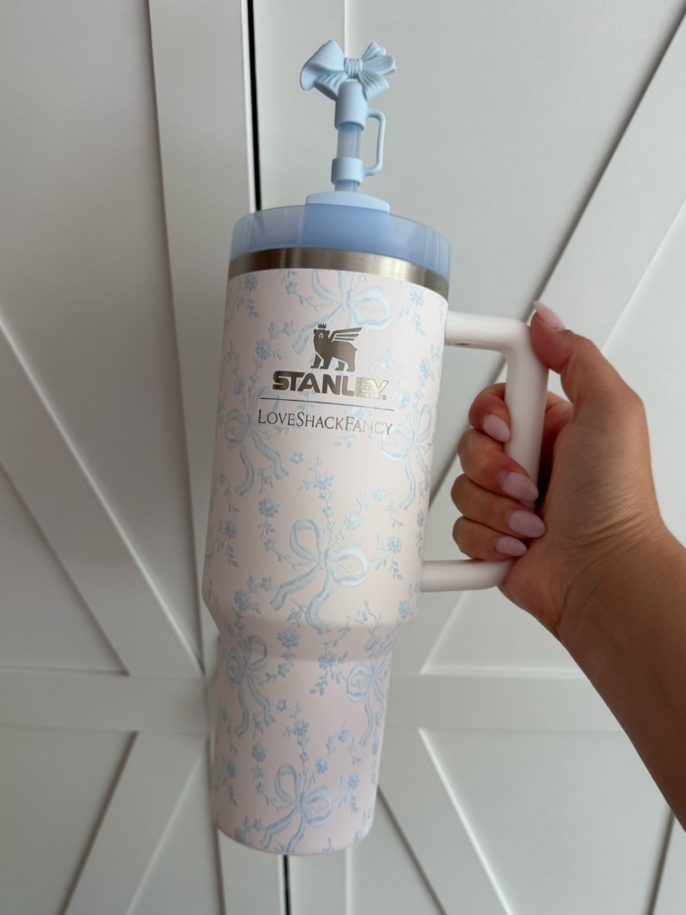 Stanley x LoveShackFancy 40oz Coquette Winter Ice blue